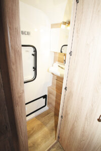 ニワドーインディアナ300T