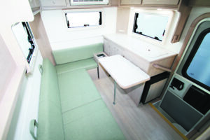 ACE C(センター/バックエントランスモデル)