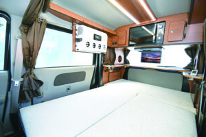 ekクルーズ コモド