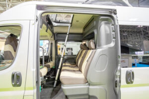 スカイアップ デュカト用 ポップアップルーフ