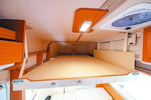 レガードネオ プラス 2024 プレミアムクラス4