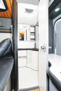 トリップ ブラックエディション