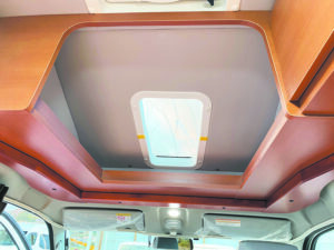 カレントキャンパー ピコ ハイルーフ