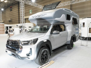 アストラーレ GX4
